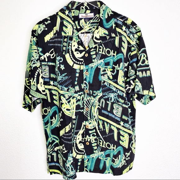 Tommy Bahama Other - NWT Men’s Hotel Tommy Bahama Silk Button Up
